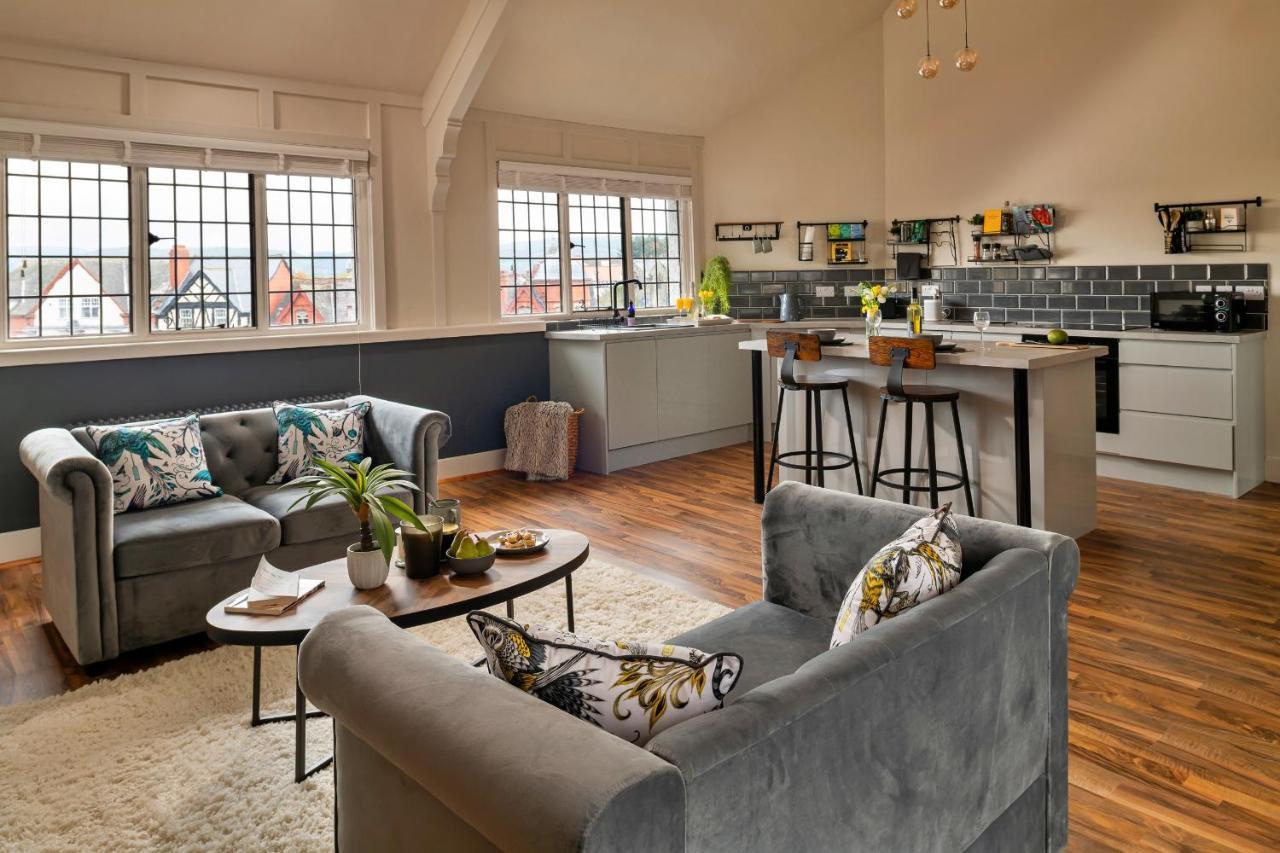 Finest Retreats - Sunnycroft Penthouse Apartment Llandrindod Wells Bagian luar foto