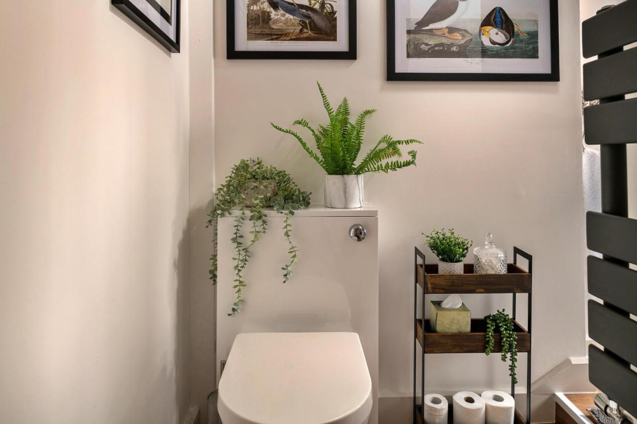 Finest Retreats - Sunnycroft Penthouse Apartment Llandrindod Wells Bagian luar foto